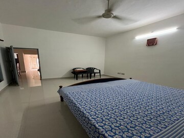 Bedroom in 2.5 BHK Villa at Kursi Road – for Rent
