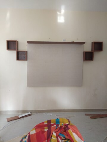 Furnished Amenities in 2 BHK Apartment at Shree Vardhman Mantra, Sector 67 – for Rent