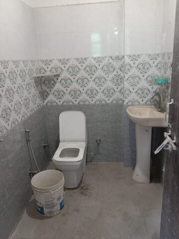 Bathroom in 2 BHK Builder Floor at Ansal Plaza Sector-23, Sector 23 – for Rent