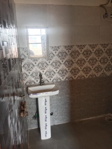 Bathroom in 2 BHK Builder Floor at Ansal Plaza Sector-23, Sector 23 – for Rent