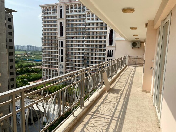 Balcony, dlf-the-skycourt 3 Bedroom 1931 Sq.Ft. Apartment In Sector 86 Gurgaon 8219355