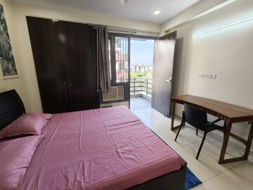 Bedroom in 4 BHK Apartment at Sector 57 – for Rent