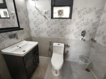 Bathroom in 4 BHK Apartment at Sector 57 – for Rent