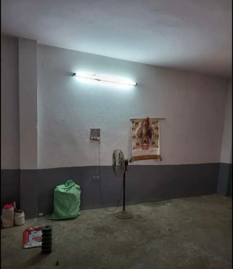 Floor Plan, shalimar bagh Commercial Warehouse 100 Sq.Yd. In Shalimar Bagh Delhi 8219361