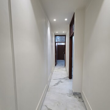 Building Lobby in 2 BHK Builder Floor at Lajpat Nagar I – for Rent