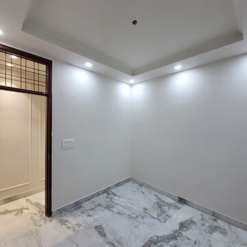 Room in 2 BHK Builder Floor at Lajpat Nagar I – for Rent