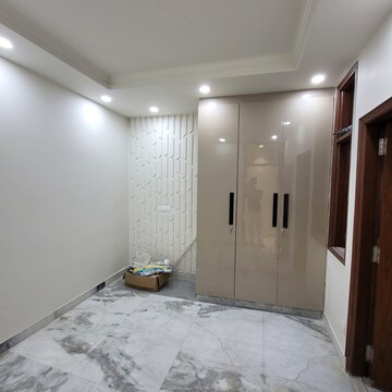 Room in 2 BHK Builder Floor at Lajpat Nagar I – for Rent