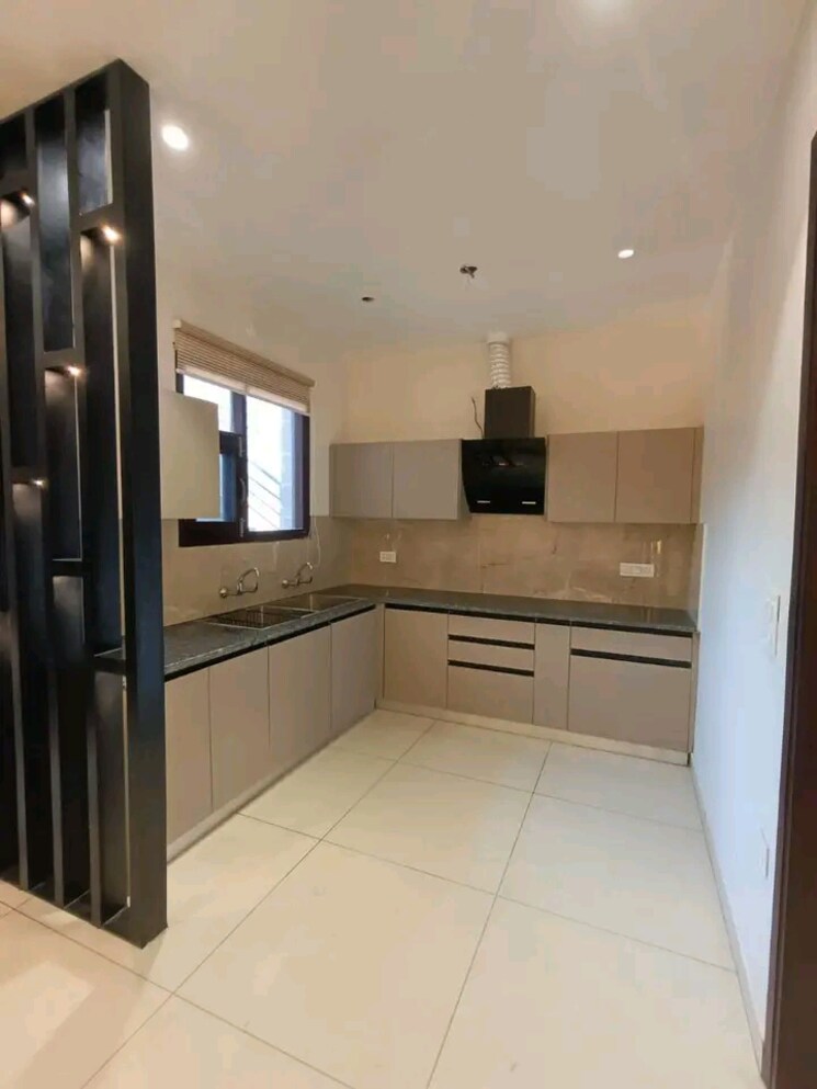 Kitchen, sector 123 2 Bedroom 115 Sq.Yd. Apartment In Sector 123 Mohali 8219398
