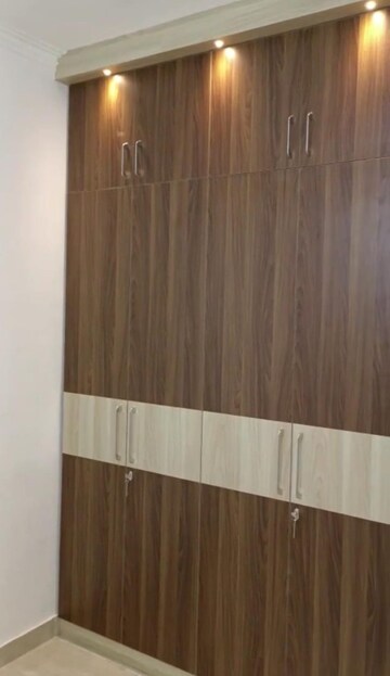 Furnished Amenities in 3 BHK Apartment at Gaur City 2 - 14th Avenue, Sector 16c Greater Noida – for Rent