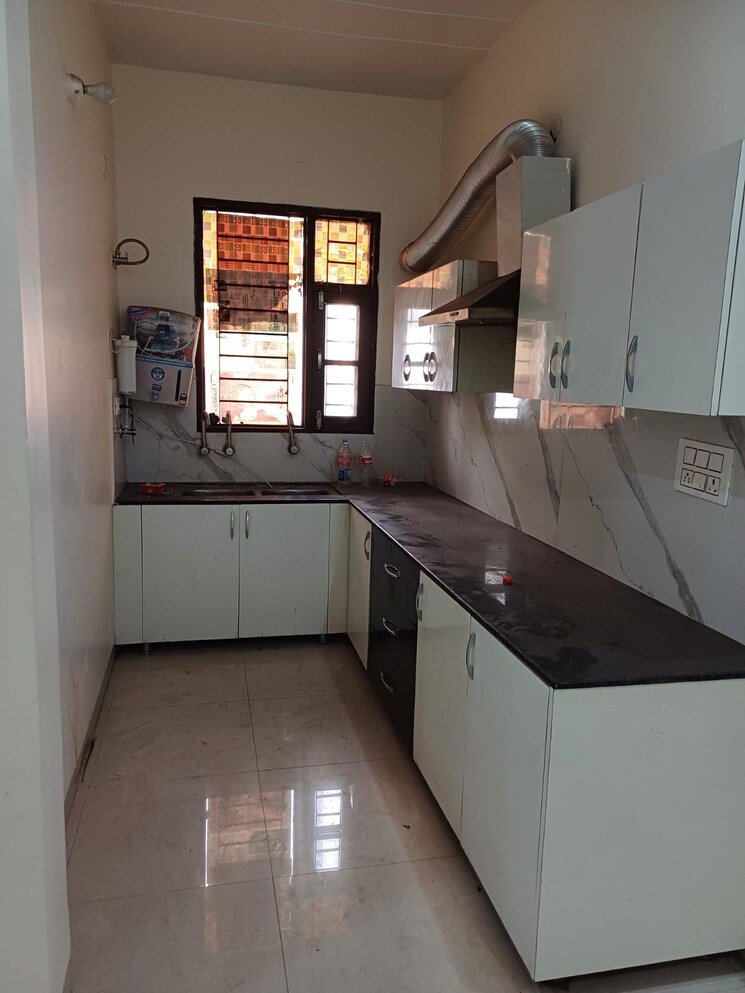 Kitchen, sector 127 2 Bedroom 110 Sq.Yd. Apartment In Sector 127 Mohali 8219497