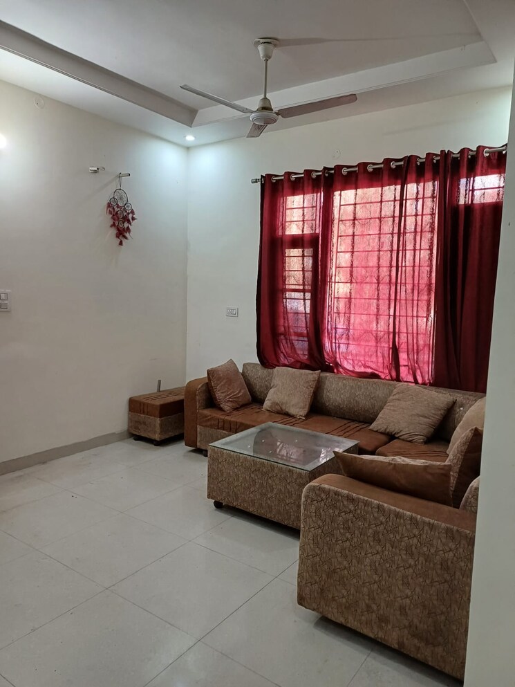 Living Room, sector 127 2 Bedroom 110 Sq.Yd. Apartment In Sector 127 Mohali 8219497
