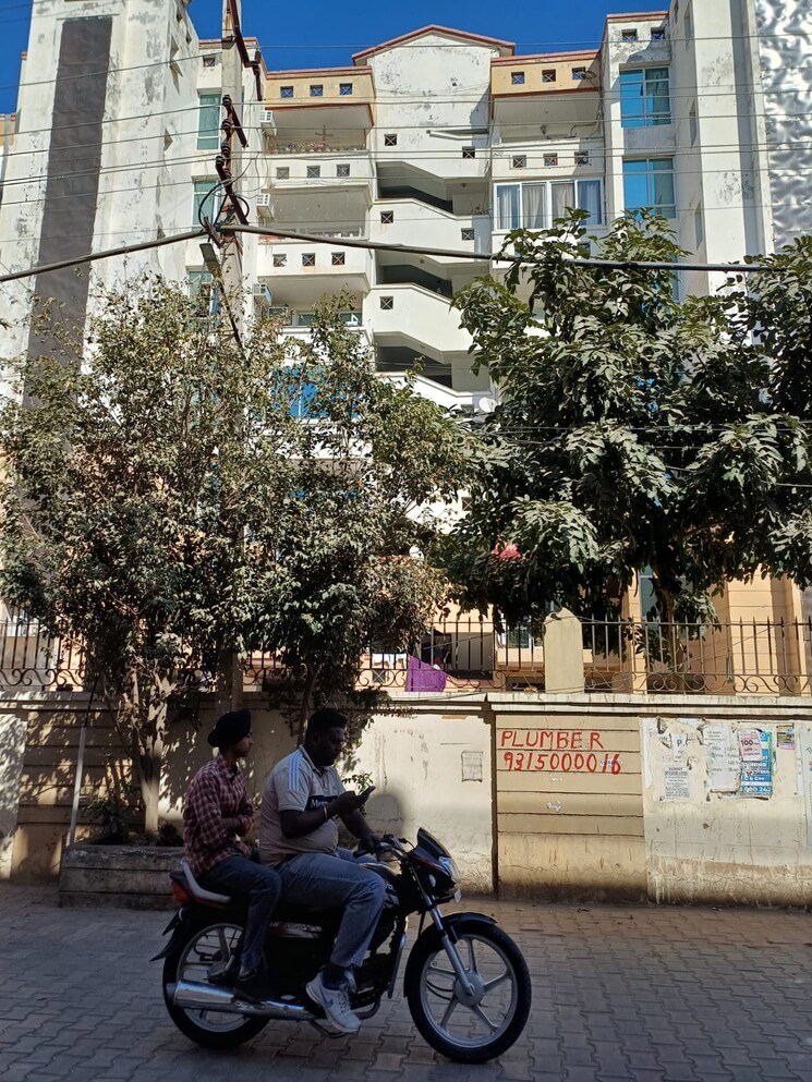 Exterior View, sector 127 2 Bedroom 110 Sq.Yd. Apartment In Sector 127 Mohali 8219497