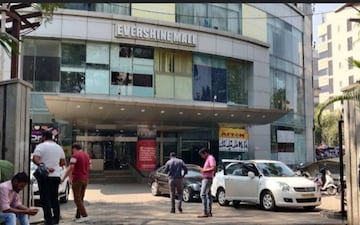 Office Space For Rent in Evershine Mall, Malad West