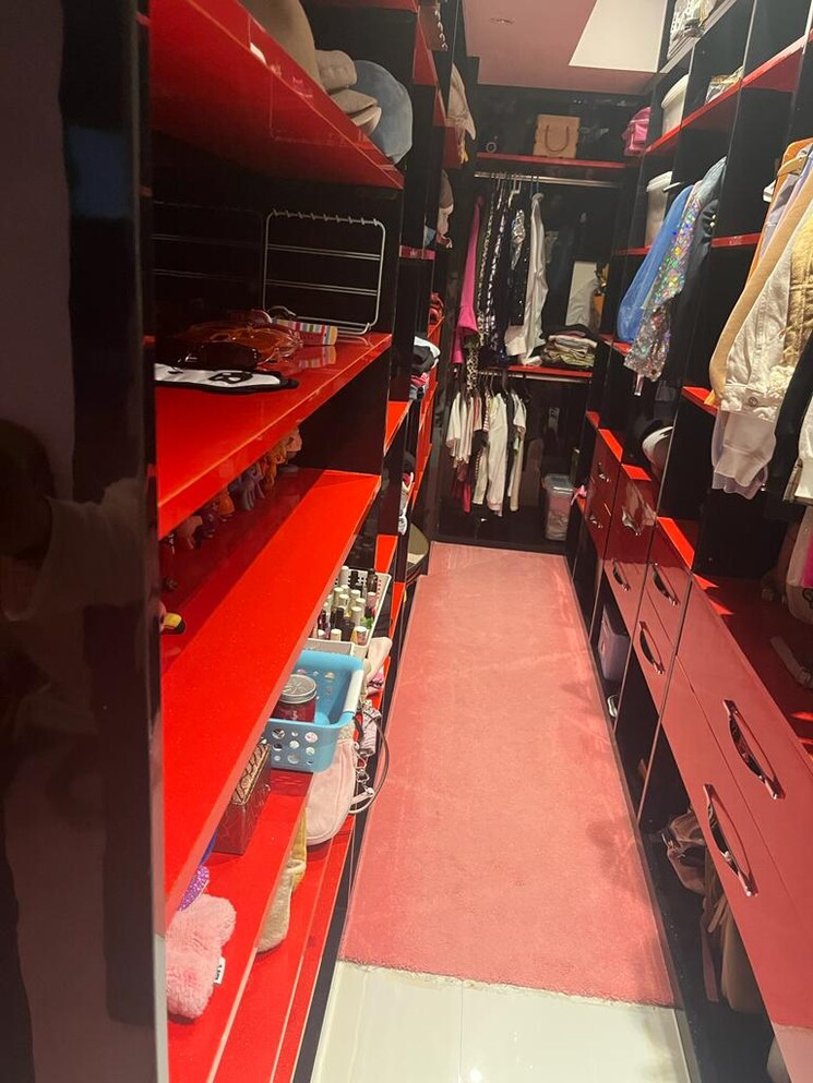 Kitchen, hiranandani-gardens-evita 5 Bedroom 4500 Sq.Ft. Apartment In Powai Mumbai 8219527