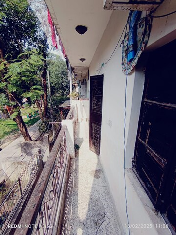 Balcony in 2 BHK Builder Floor at Pitampura – for Rent