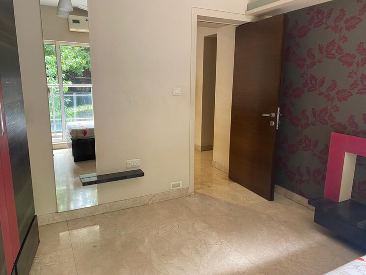 Room, khar west 3 Bedroom 1150 Sq.Ft. Apartment In Khar West Mumbai 8219486