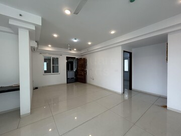 Room in 3 BHK Apartment at Jayabheri The Summit, Narsingi – for Rent
