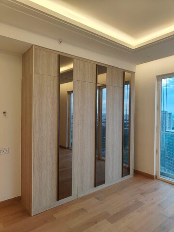 Room in 4 BHK Apartment at Bhartiya Leela Residences, Thanisandra Main Road – for Rent