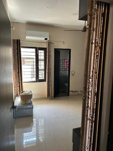 Room in 2 BHK Apartment at Sector 115 – for Sale