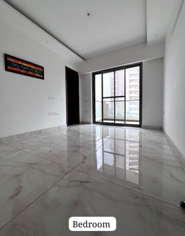 Room in 3.5 BHK Apartment at Ahinsha Naturez Park, Sector 41 – for Sale