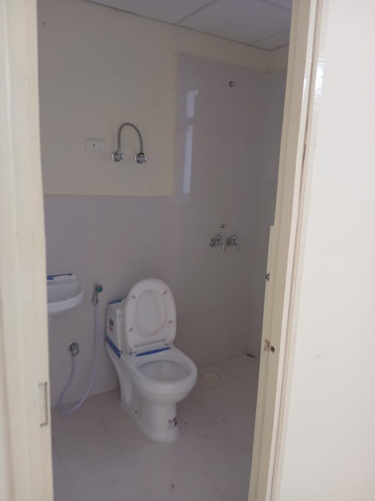 Bathroom, pyramid-heights 2 Bedroom 678 Sq.Ft. Apartment In Sector 85 Gurgaon 8219682