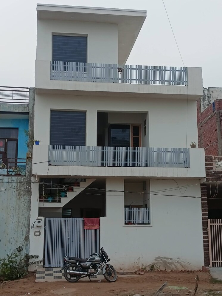 Exterior View, ludhiana chandigarh hwy 4 Bedroom 100 Sq.Yd. Independent House In LudhianA Chandigarh Hwy Mohali 8219679
