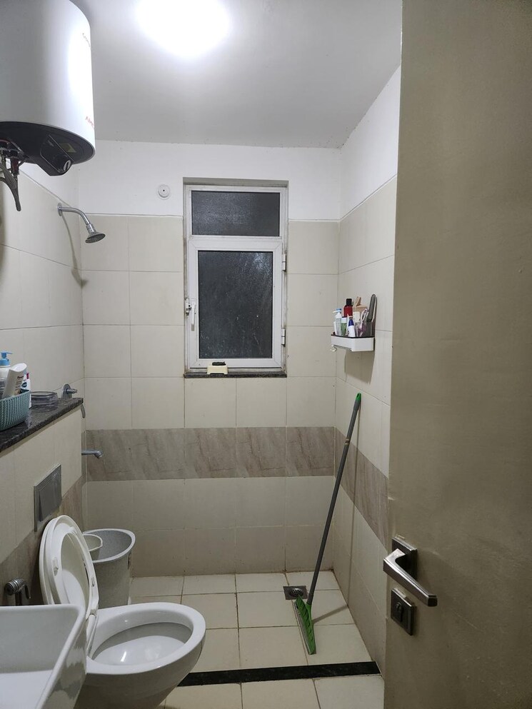 Bathroom, m3m-marina 2.5 Bedroom 1508 Sq.Ft. Apartment In Sector 68 Gurgaon 8219702