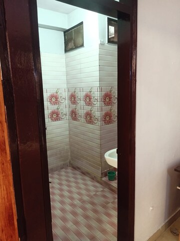 Bathroom in 3 BHK Apartment at Proview Officer City, Raj Nagar Extension – for Rent