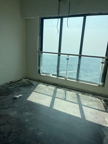 Room in 3 BHK Apartment at Celestia Spaces, Sewri – for Rent