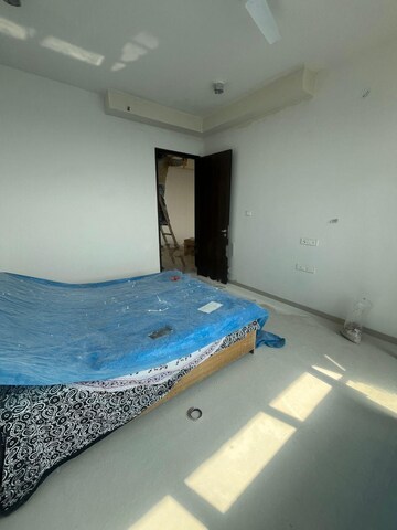 Team Area in 3 BHK Apartment at Celestia Spaces, Sewri – for Rent