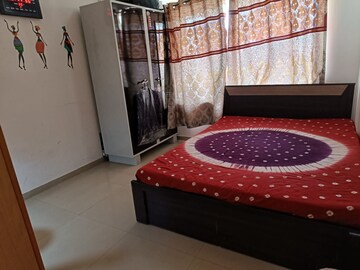 Room in 2 BHK Apartment at Kolte Patil Beryl, Kharadi – for Rent