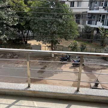 Balcony in 2 BHK Builder Floor at Sector 52 – for Rent