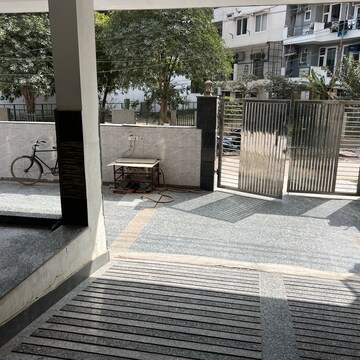 2 BHK Builder Floor For Rent in Sector 52
