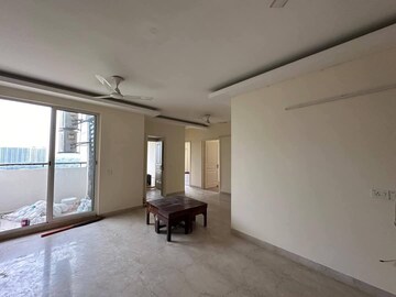 Room in 3 BHK Apartment at Pareena The Elite Residences, Sector 99 – for Rent