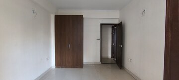 Room in 2 BHK Apartment at Cosmos Express 99, Sector 99 – for Sale