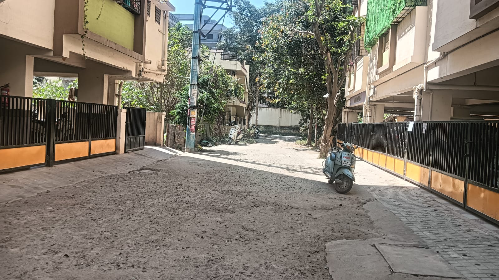 Plot For Sale in Slv Layout 