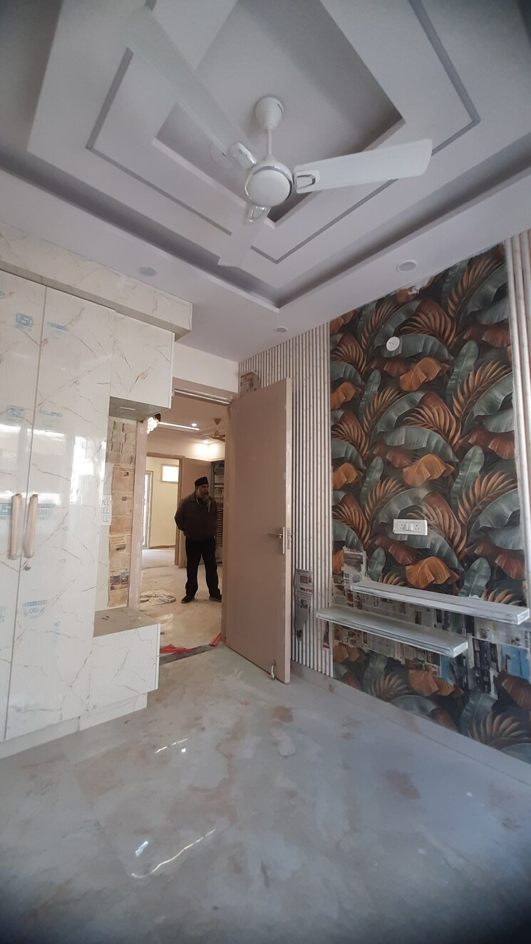 undefined, hari nagar 3 Bedroom 100 Sq.Yd. Builder Floor In Hari Nagar Delhi 8220055