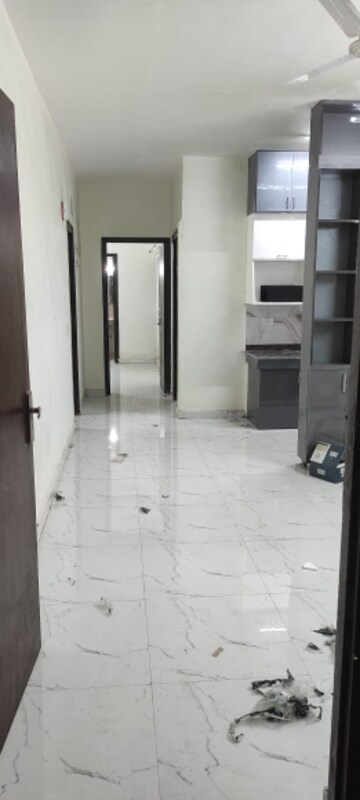 Room in 2 BHK Apartment at Signature Global The Roselia, Sector 95a – for Rent