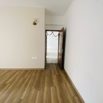 Room in 3 BHK Apartment at ABA Ivy County, Sector 75 – for Rent