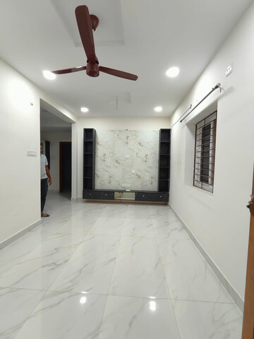 Room in 2 BHK Apartment at Raghavendra Arcade, Kondapur – for Rent