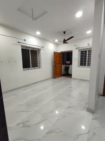Room in 2 BHK Apartment at Raghavendra Arcade, Kondapur – for Rent