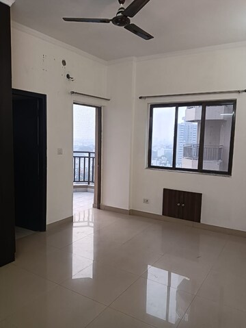 Room in 3 BHK Apartment at Ardee City Palm Grove Heights, Sector 52 – for Rent