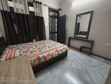 Bedroom in 2 BHK Independent House at Jankipuram – for Rent