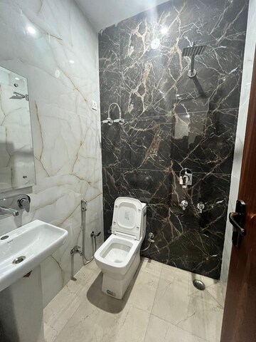 Bathroom in 4 BHK Independent House at BPTP District Faridabad, Sector 81 – for Sale