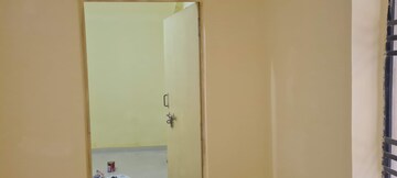 Room in 1 BHK Apartment at Gomti Nagar – for Sale