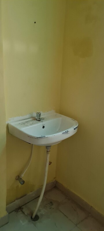 Bathroom in 1 BHK Apartment at Gomti Nagar – for Sale