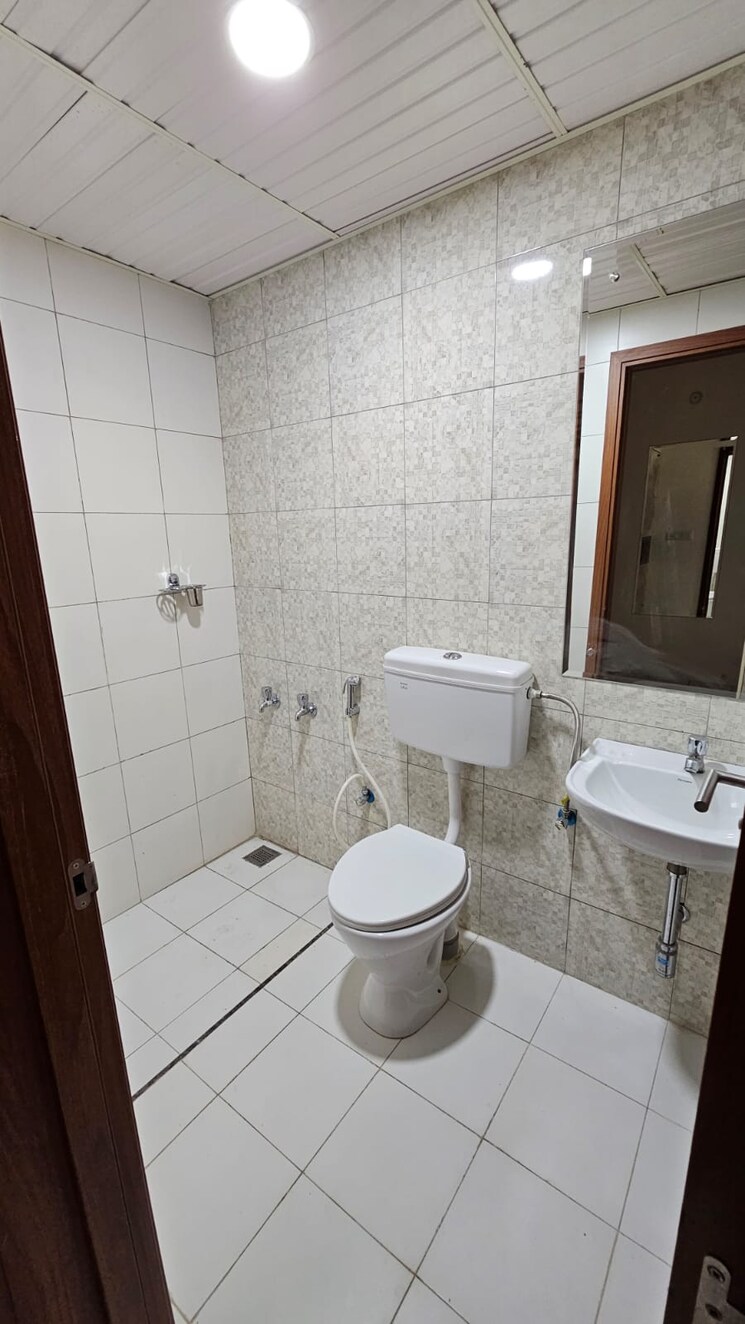 Bathroom, l-t-raintree-boulevard 3 Bedroom 1350 Sq.Ft. Apartment In Hebbal Bangalore 8220233