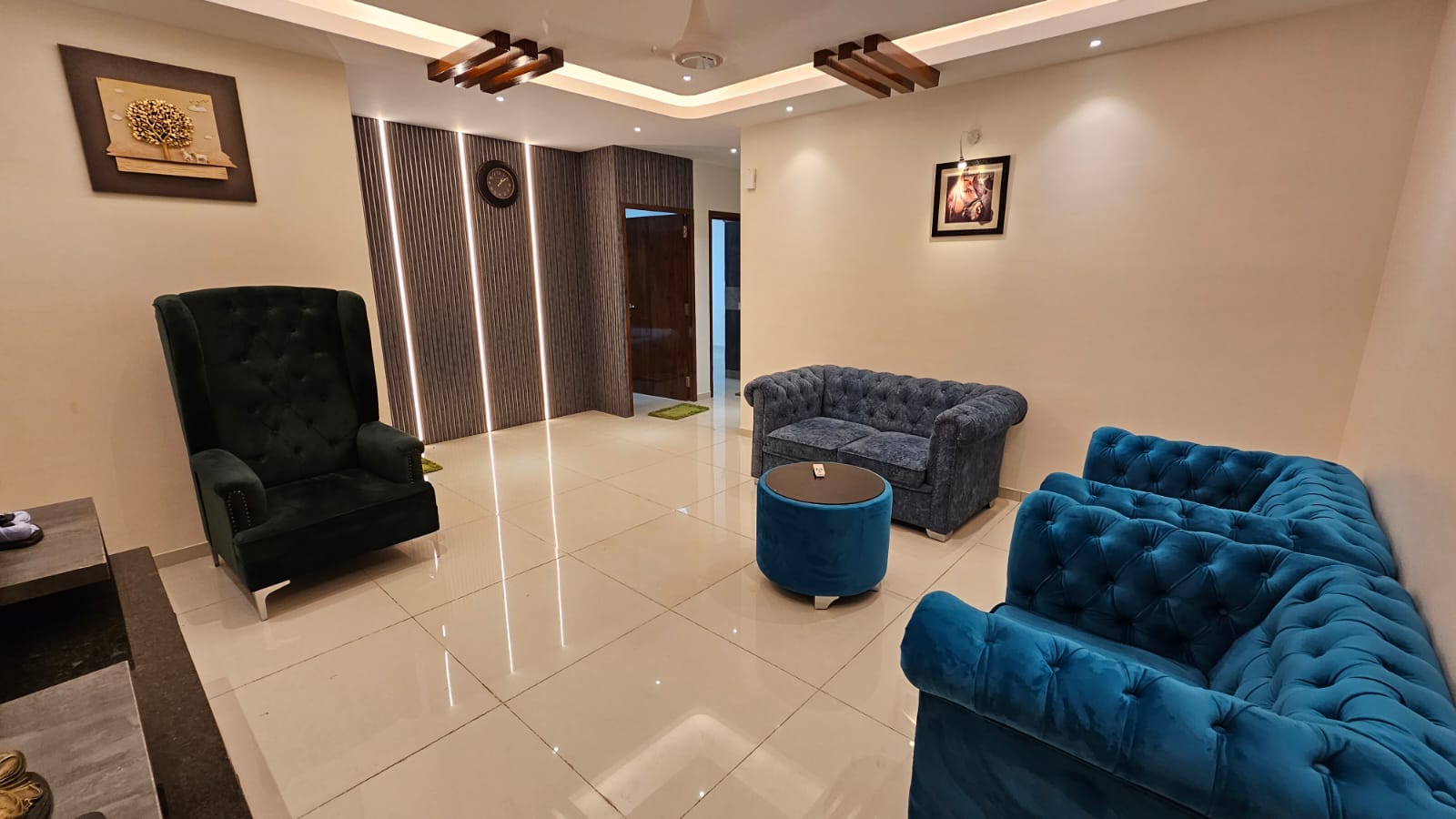 3 BHK + Pooja Room 1350 Sq.Ft. Apartment in L&T Raintree Boulevard