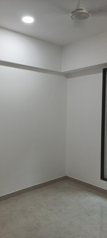 Room in 1 BHK Apartment at Vile Parle West – for Rent