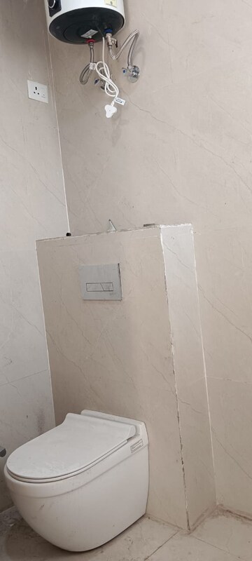 Bathroom in 3 BHK Apartment at Ardee City Palm Grove Heights, Sector 52 – for Rent